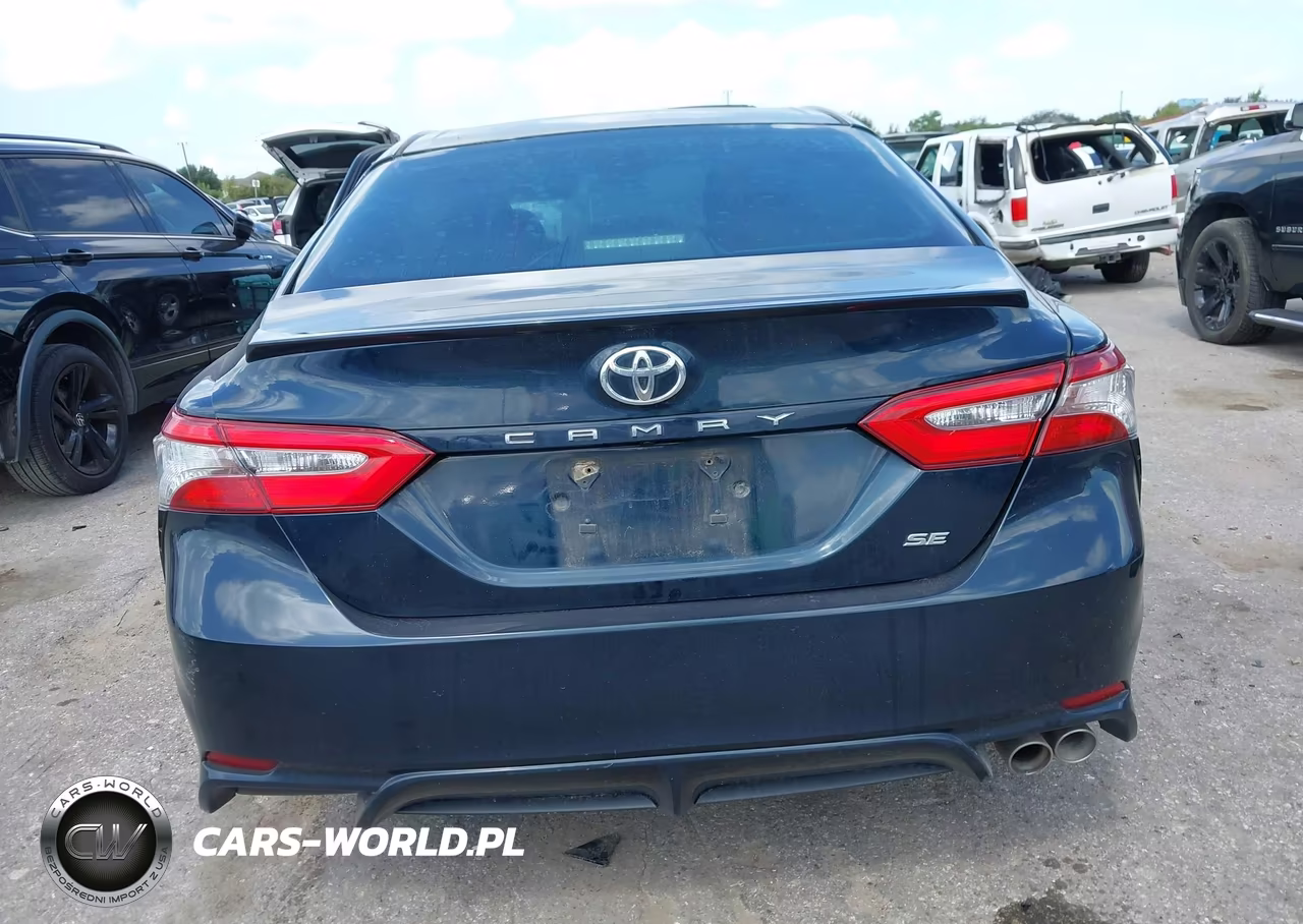 2018 Toyota Camry Se VIN:4T1B11HK0JU663009 - 16