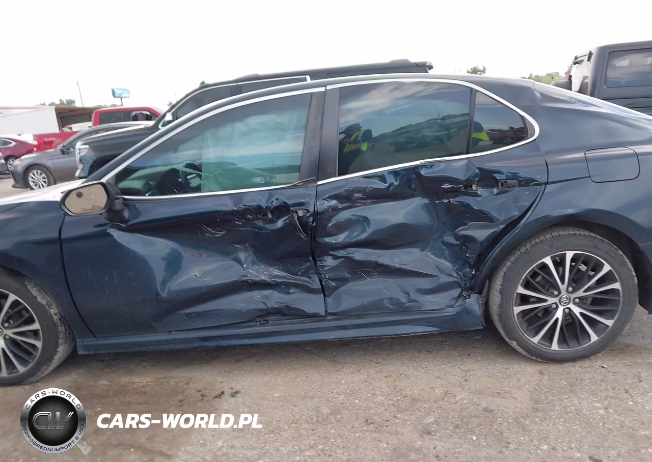 2018 Toyota Camry Se VIN:4T1B11HK0JU663009 - 6