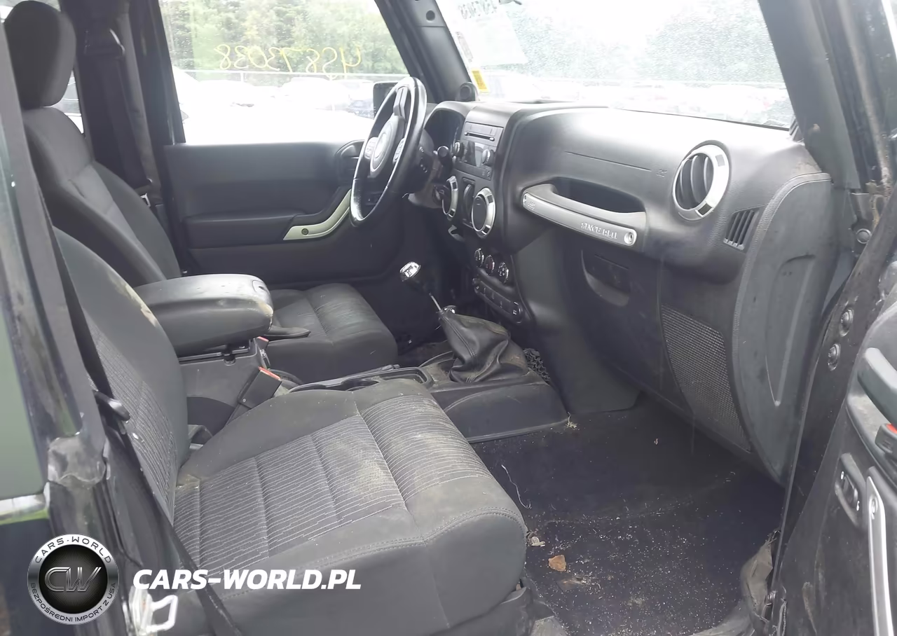 2011 Jeep Wrangler Rubicon VIN:1J4BA6D17BL527038 - 5