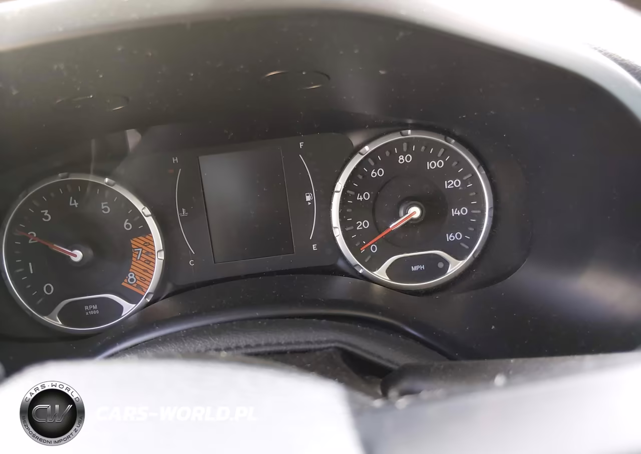 2023 Jeep Renegade Latitude 4X4 VIN:ZACNJDB17PPP34877 - 16