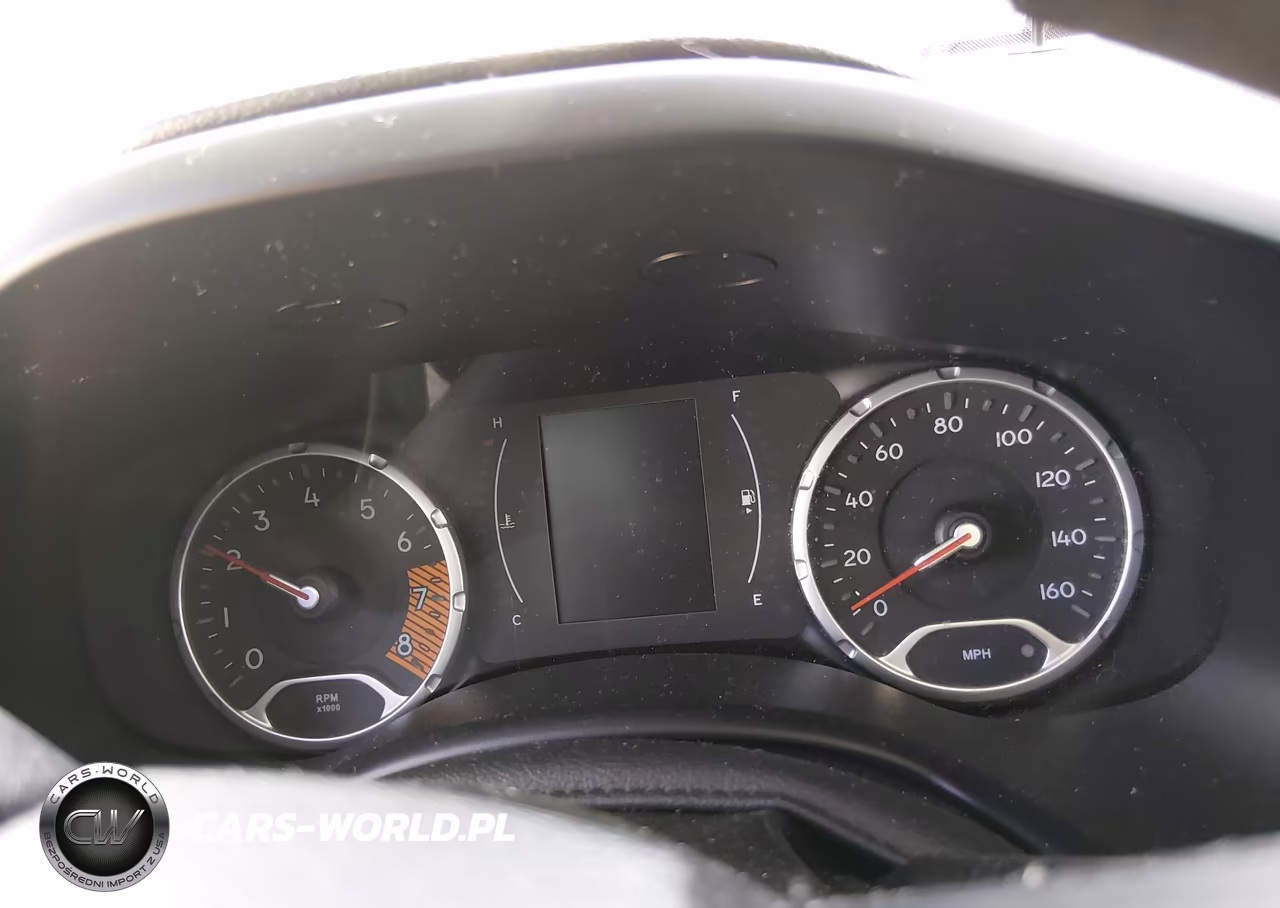 2023 Jeep Renegade Latitude 4X4 VIN:ZACNJDB17PPP34877 - 7