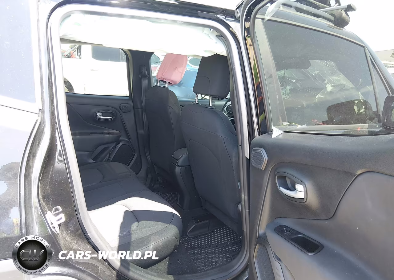 2023 Jeep Renegade Latitude 4X4 VIN:ZACNJDB17PPP34877 - 8