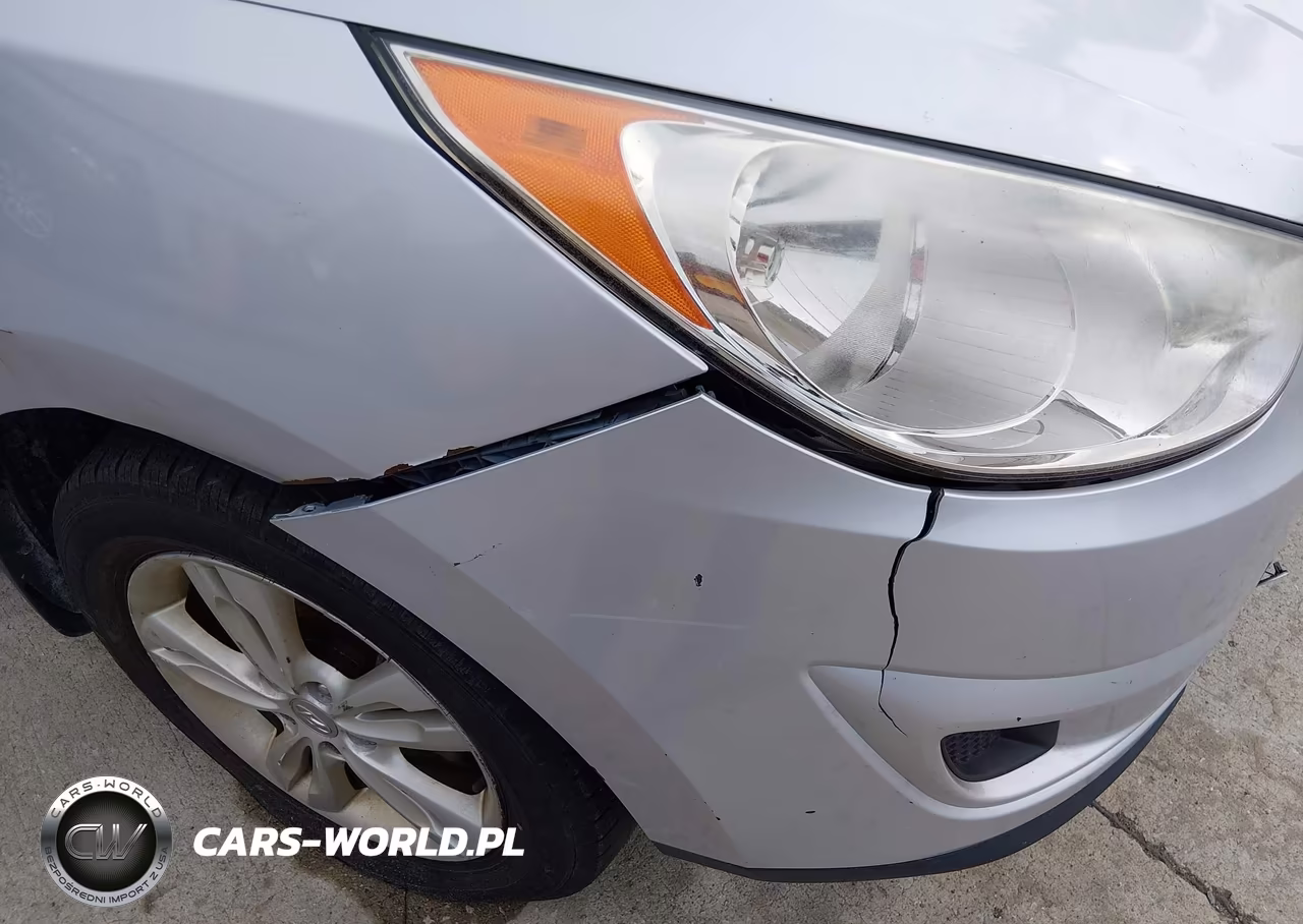 2011 Hyundai Tucson Gls VIN:KM8JU3ACXBU292931 - 13