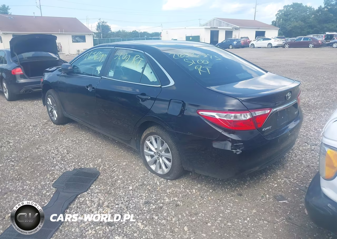2016 Toyota Camry Se VIN:4T1BF1FK8GU600981 - 3