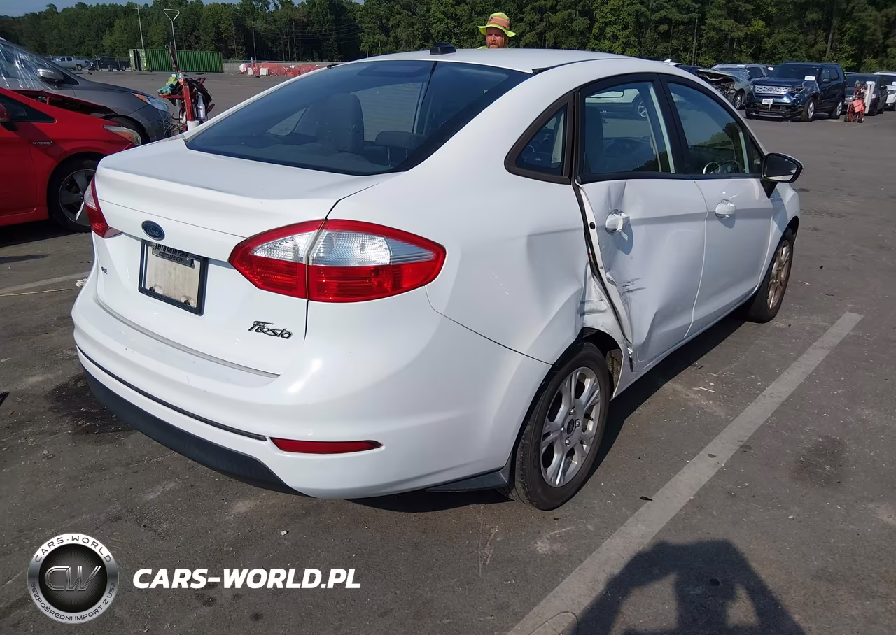 2016 Ford Fiesta Se VIN:3FADP4BJ6GM178454 - 4