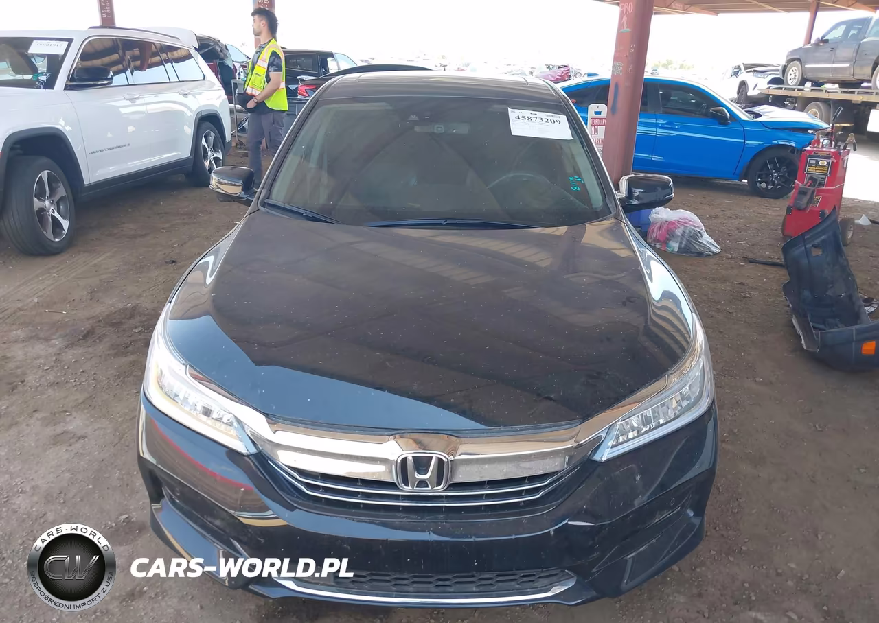 2017 Honda Accord Hybrid Touring VIN:JHMCR6F7XHC005709 - 11