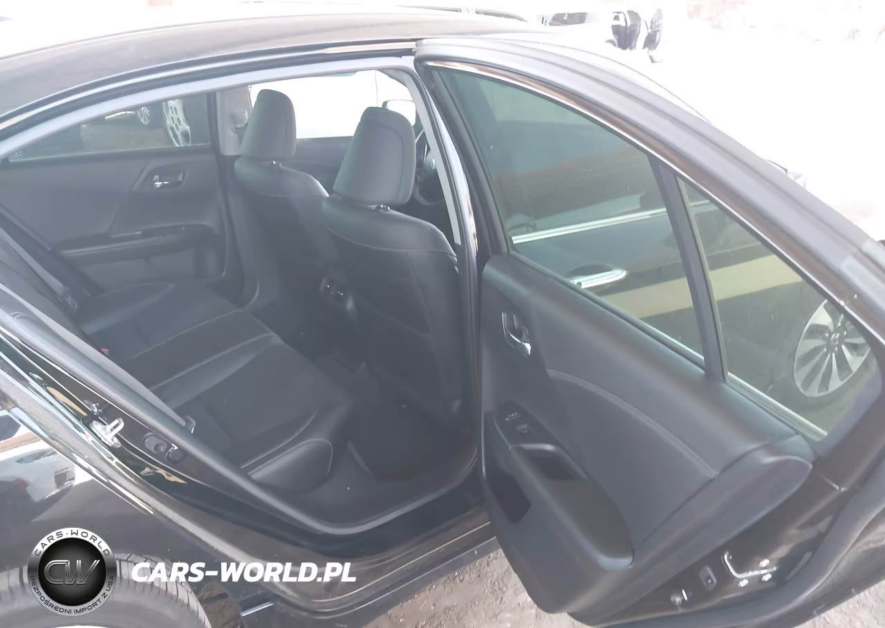 2017 Honda Accord Hybrid Touring VIN:JHMCR6F7XHC005709 - 8