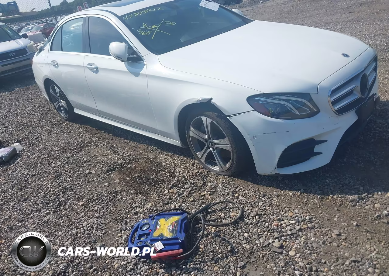 2018 Mercedes-Benz E 300 VIN:WDDZF4JB7JA469942 - 1