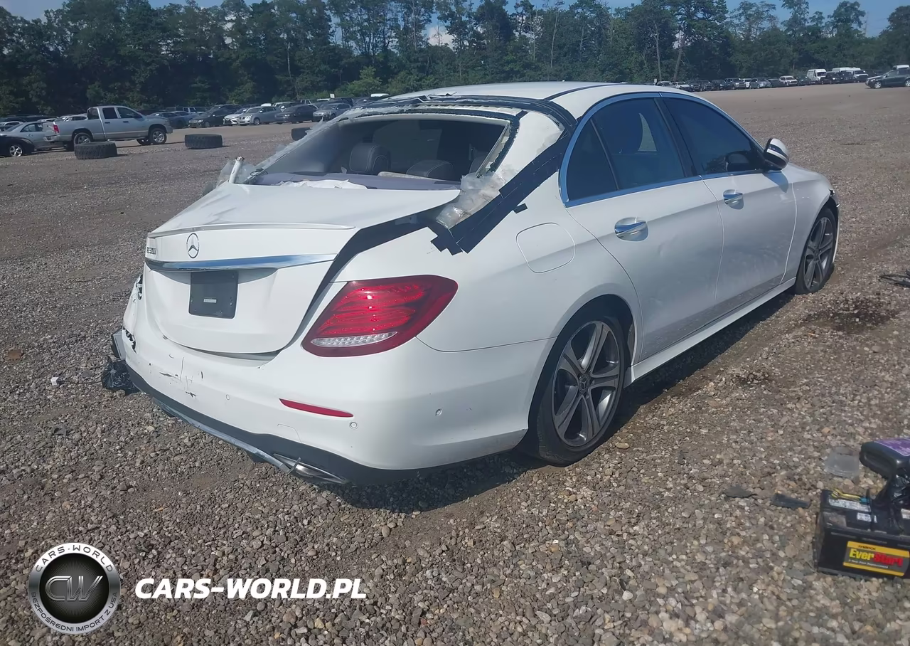 2018 Mercedes-Benz E 300 VIN:WDDZF4JB7JA469942 - 4