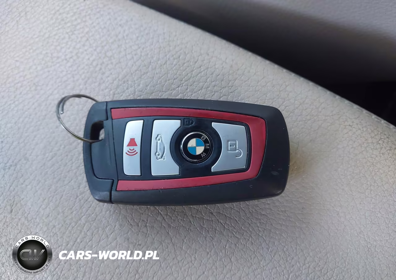 2018 BMW 330I xDrive VIN:WBA8D9C59JA615996 - 11