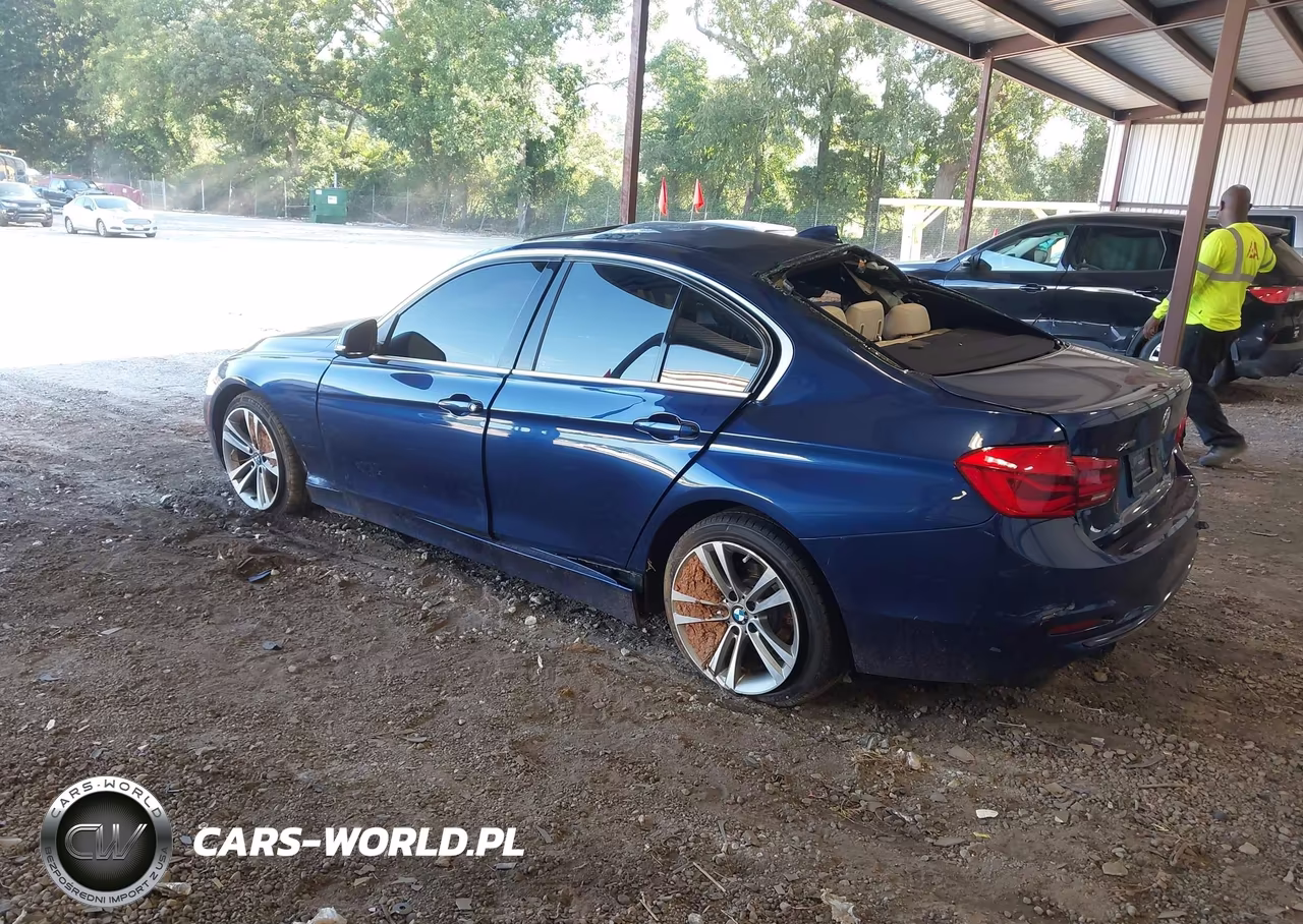 2018 BMW 330I xDrive VIN:WBA8D9C59JA615996 - 3
