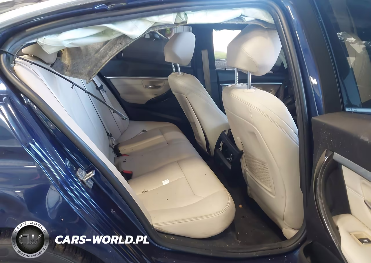 2018 BMW 330I xDrive VIN:WBA8D9C59JA615996 - 8