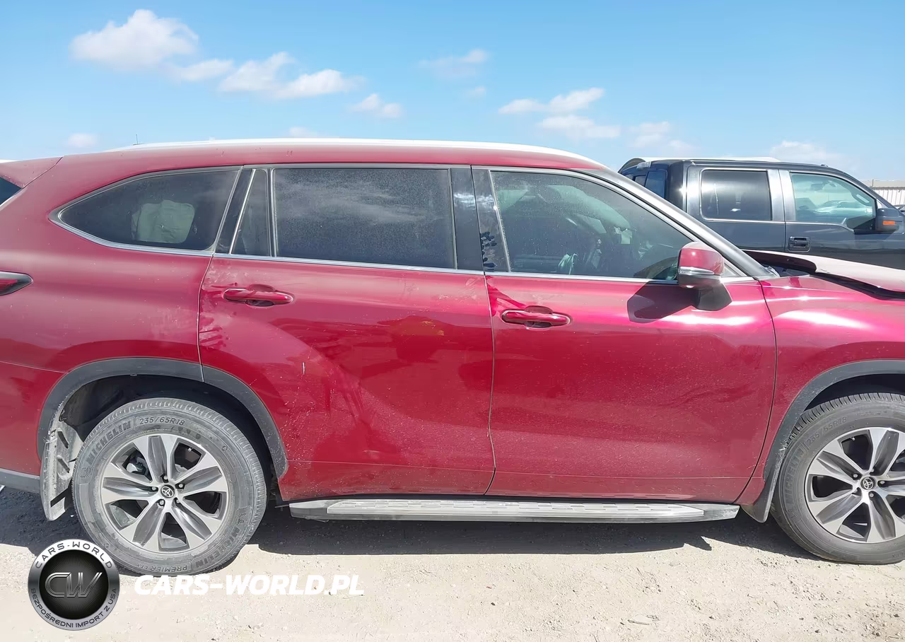 2022 Toyota Highlander Xle VIN:5TDGZRBH4NS225067 - 14