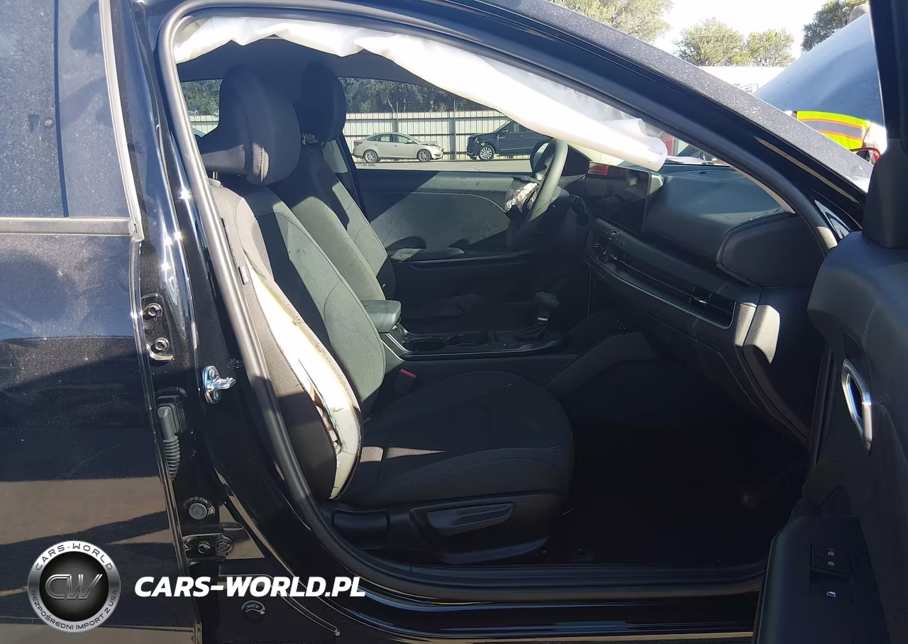 2026 Kia K4 Lx VIN:3KPFT4DE2TE315988 - 5