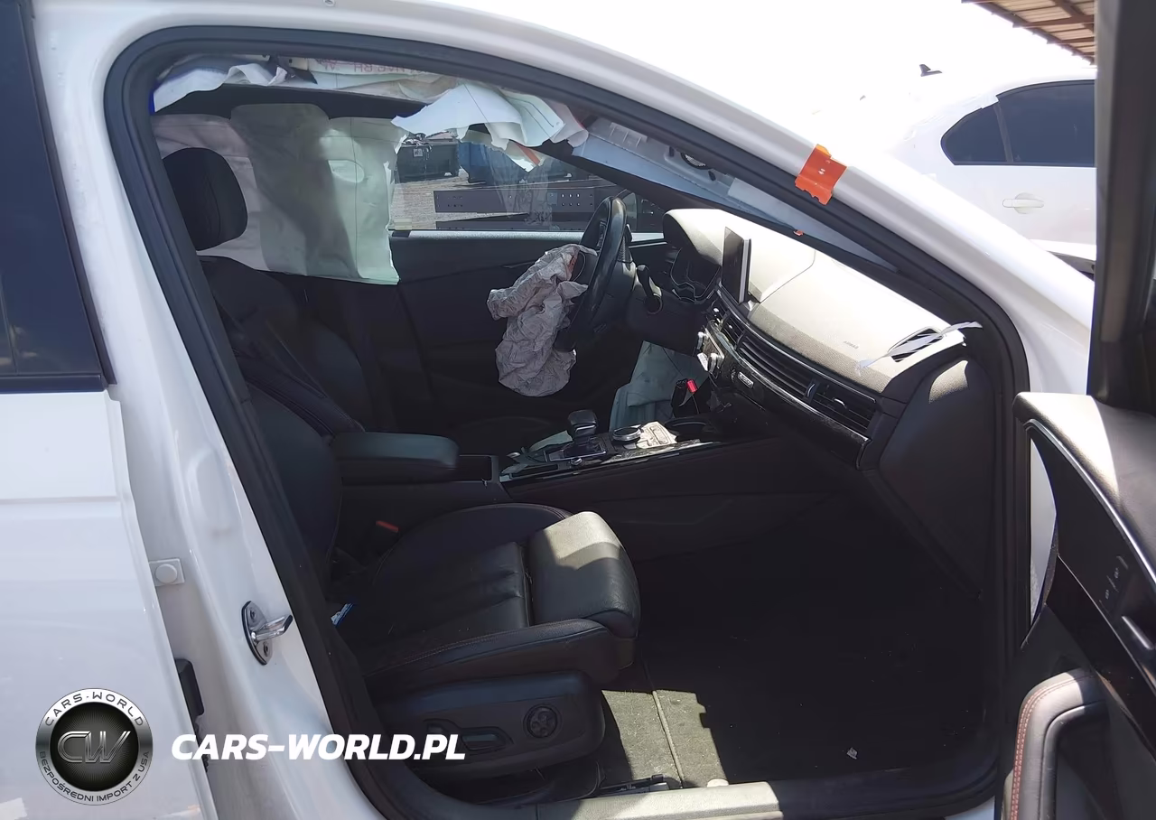 2018 Audi A4 2.0T Premium-2.0T Tech Premium VIN:WAUENAF47JA045291 - 5