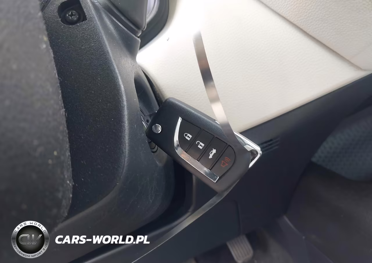 2020 Toyota Corolla Le VIN:5YFEPRAE3LP087354 - 11
