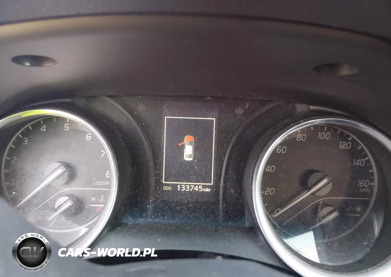 2018 Toyota Camry Le VIN:4T1B11HK8JU566107 - 14