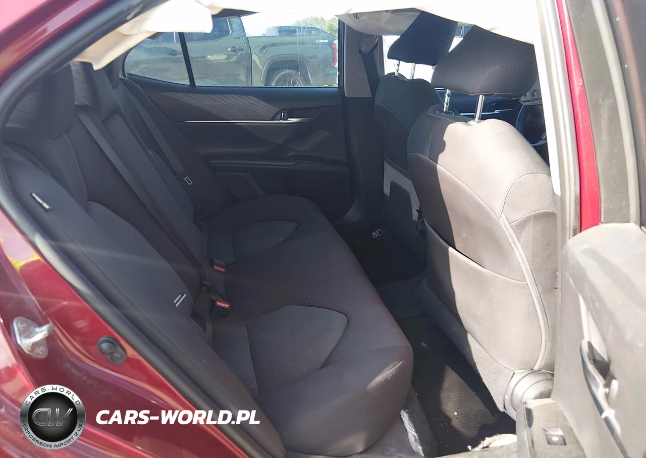 2018 Toyota Camry Le VIN:4T1B11HK8JU566107 - 8