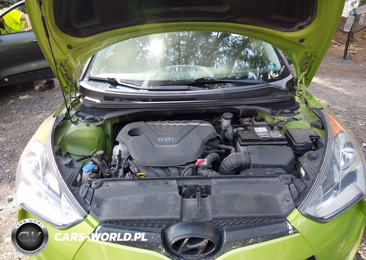 2012 Hyundai Veloster Base W-Black VIN:KMHTC6AD0CU044002 - 10
