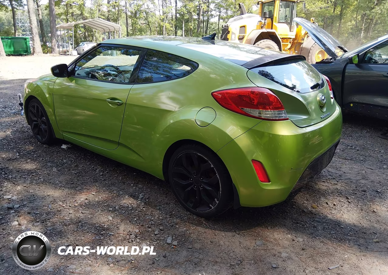 2012 Hyundai Veloster Base W-Black VIN:KMHTC6AD0CU044002 - 3