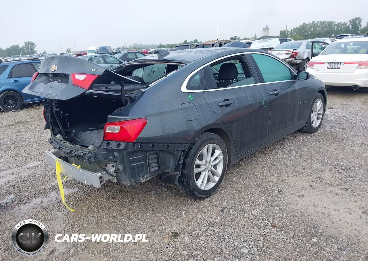 2017 Chevrolet Malibu 1Lt VIN:1G1ZE5ST3HF132328 - 4