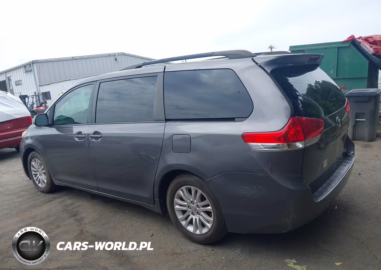 2013 Toyota Sienna Xle V6 8 Passenger VIN:5TDYK3DC4DS372947 - 14