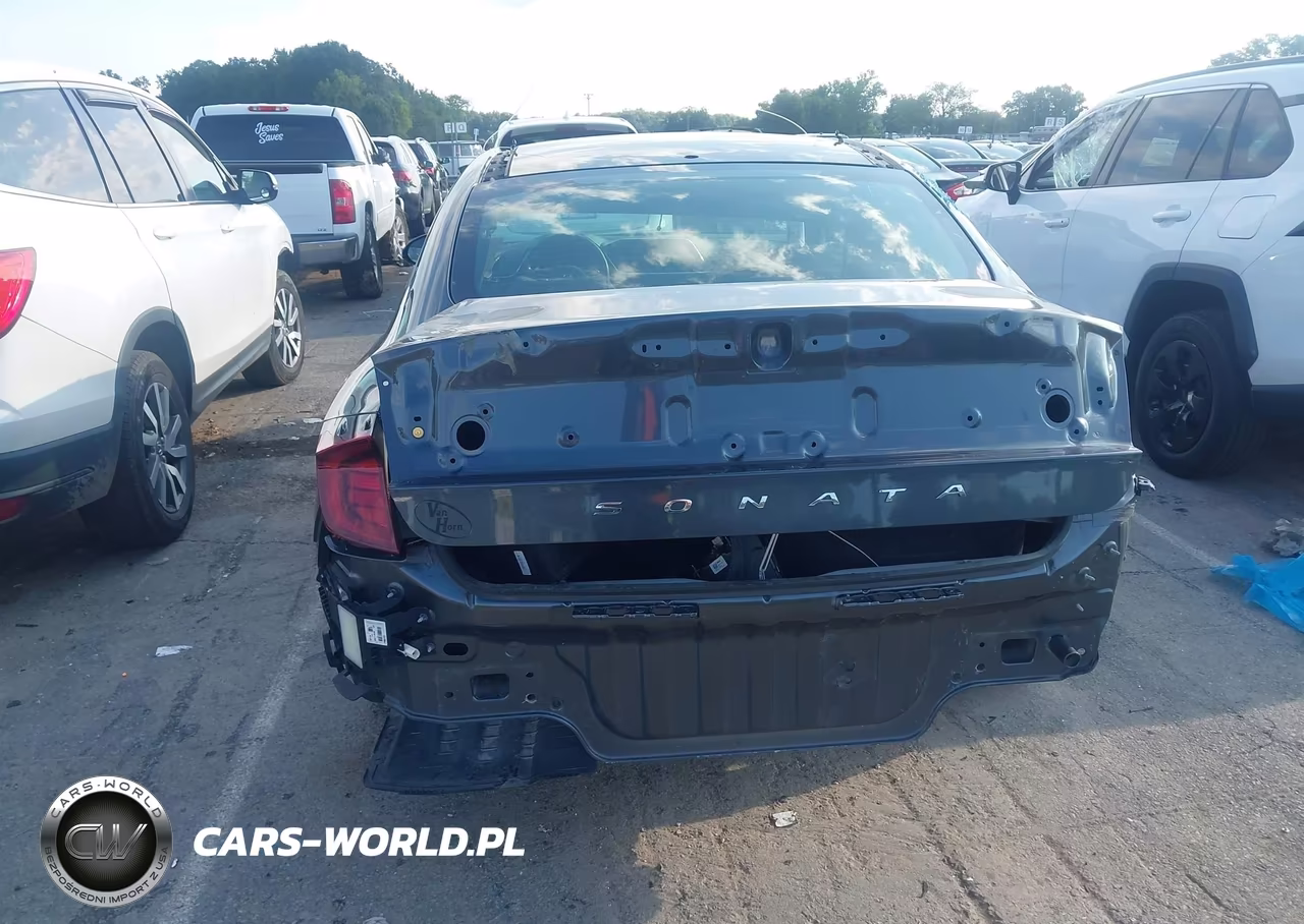 2023 Hyundai Sonata Sel Plus VIN:KMHL44J22PA264247 - 17