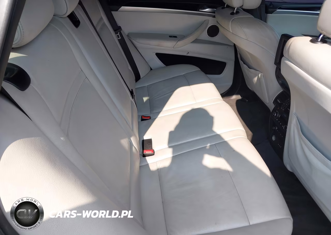 2011 BMW X5 M VIN:5YMGY0C55BLK26901 - 8