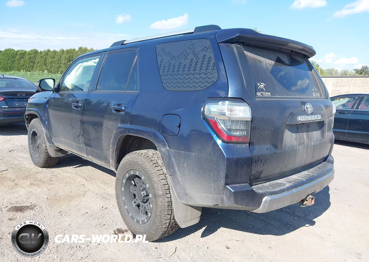 2016 Toyota 4Runner Trail Premium VIN:JTEBU5JR3G5285440 - 3