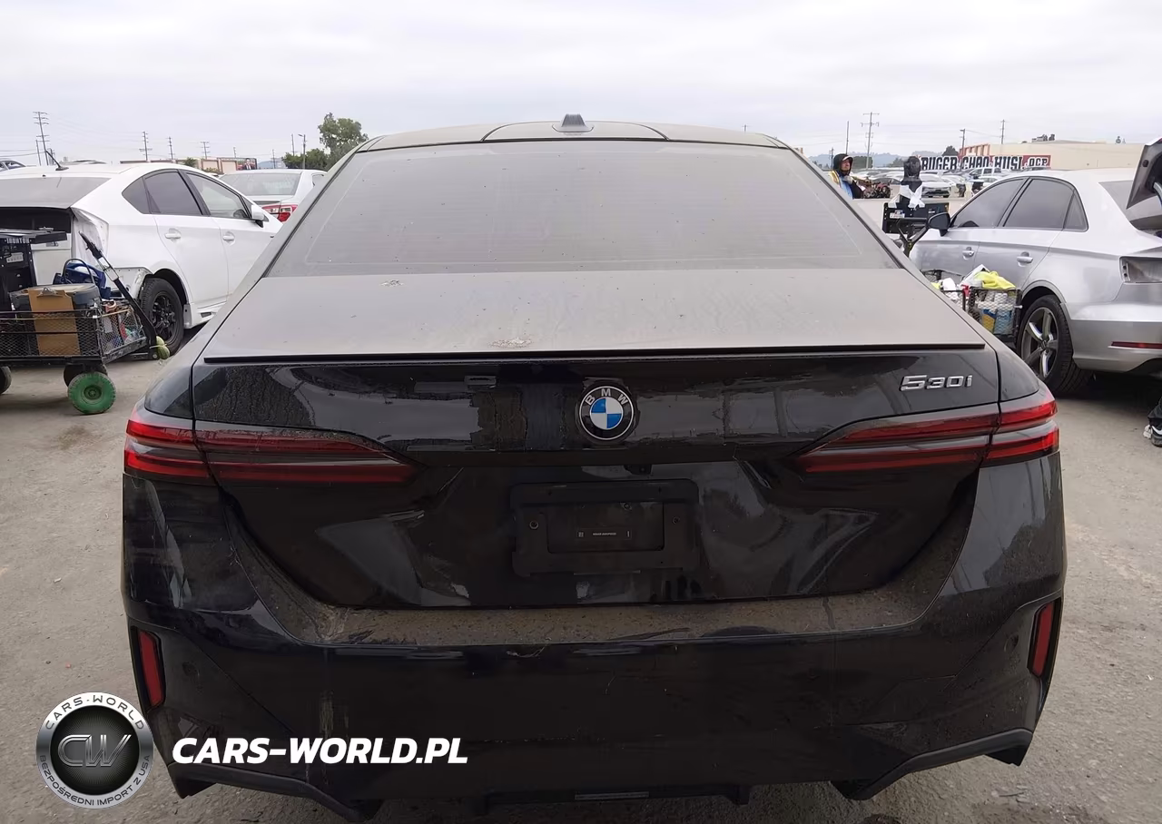 2024 BMW 530I VIN:WBA43FJ0XRCP95030 - 17