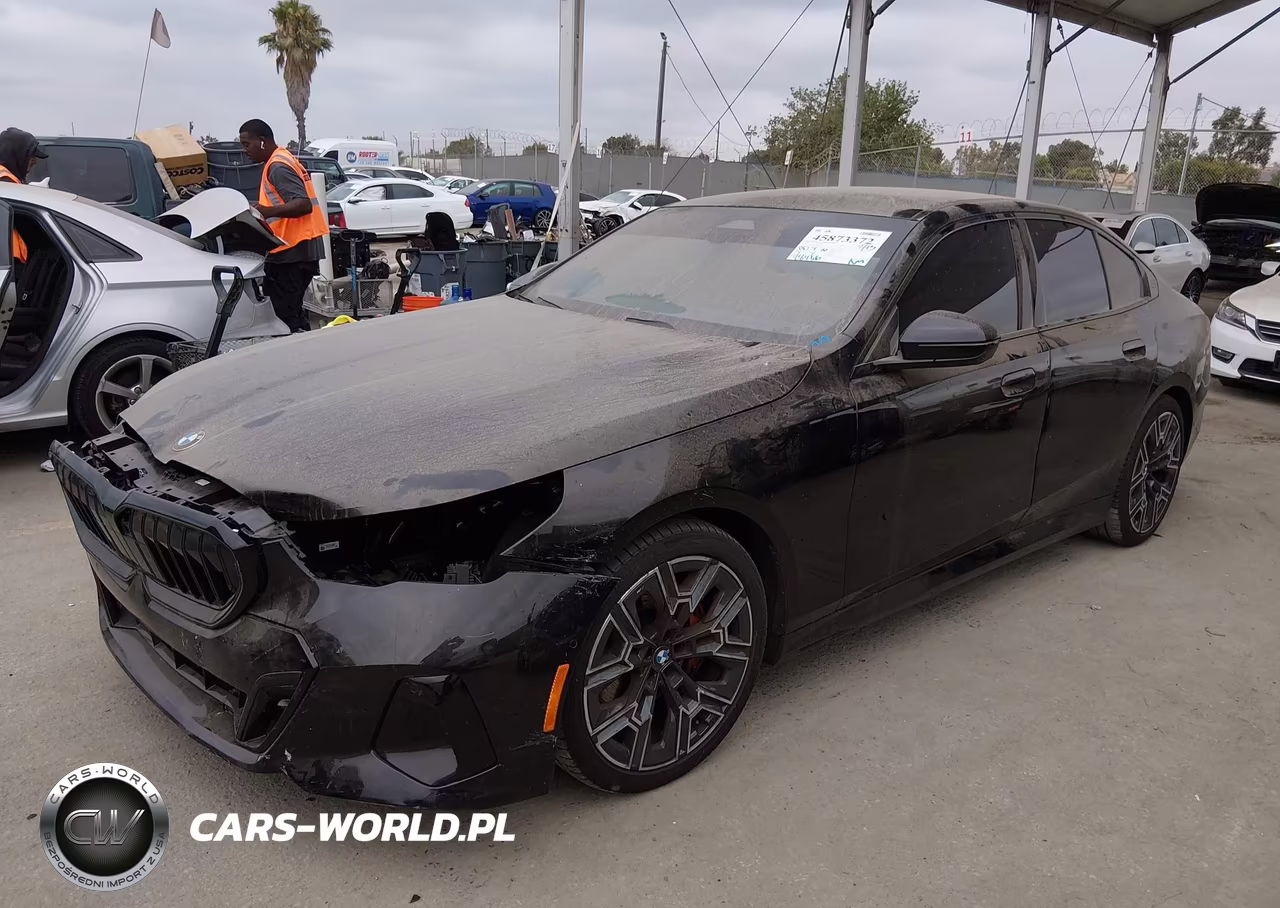 2024 BMW 530I VIN:WBA43FJ0XRCP95030 - 2
