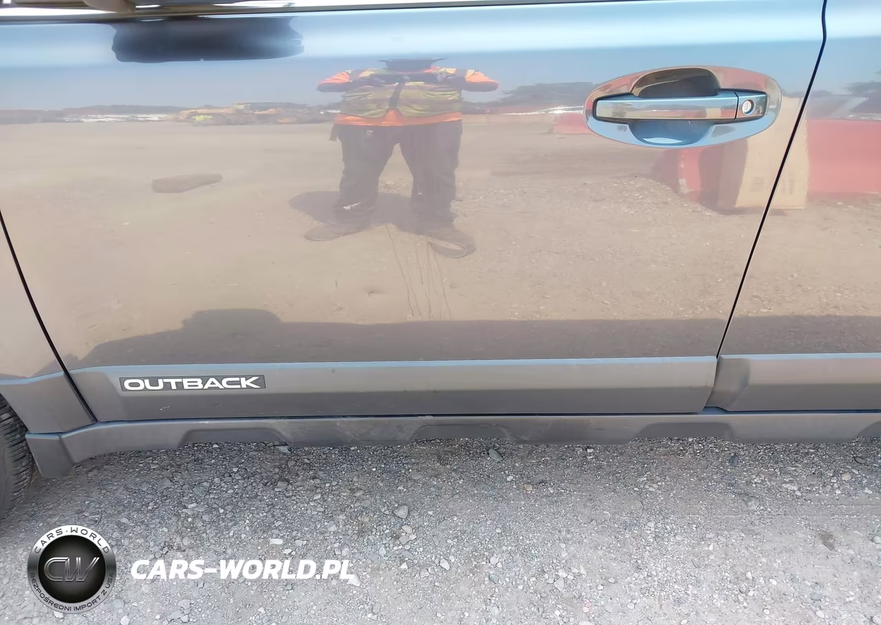 2014 Subaru Outback 2.5I Premium VIN:4S4BRCCC6E3307373 - 17