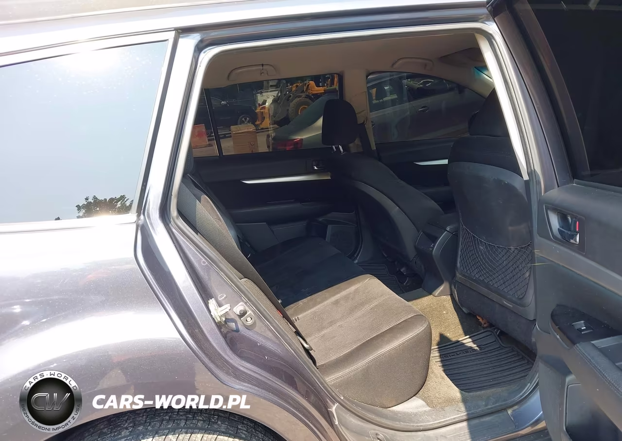 2014 Subaru Outback 2.5I Premium VIN:4S4BRCCC6E3307373 - 8