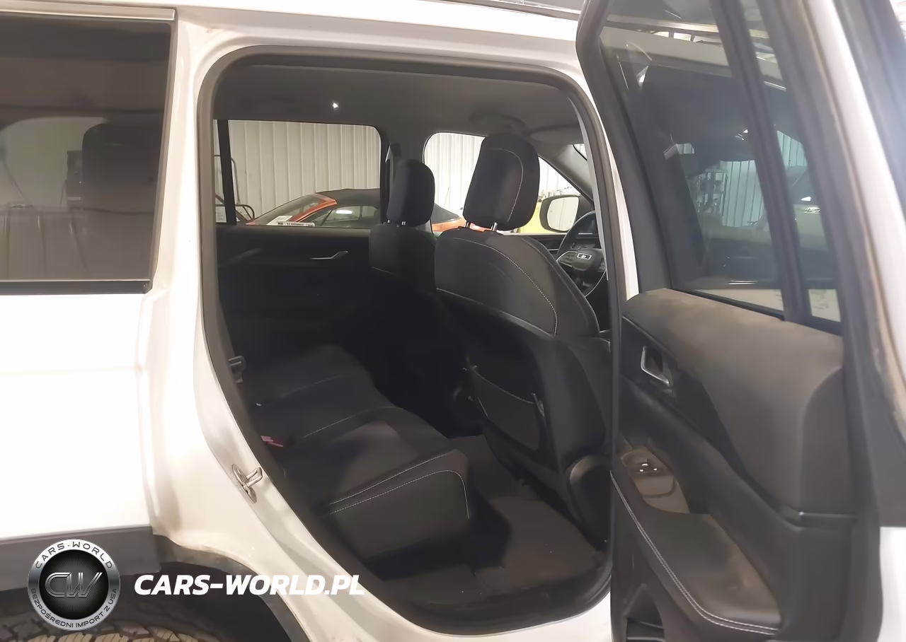 2023 Jeep Grand Cherokee Laredo 4X4 VIN:1C4RJHAGXPC658495 - 8
