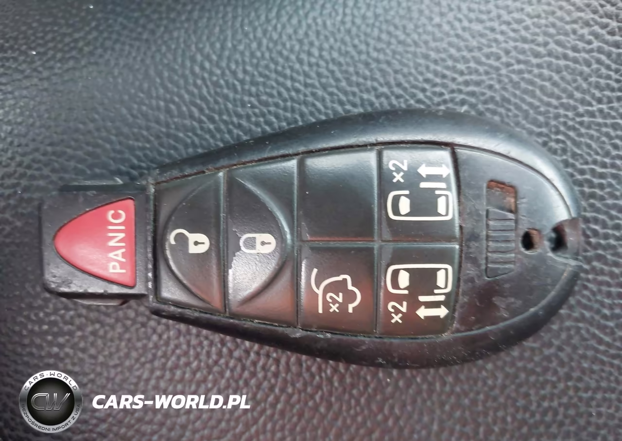 2013 Chrysler Town & Country Touring VIN:2C4RC1BG9DR779568 - 11