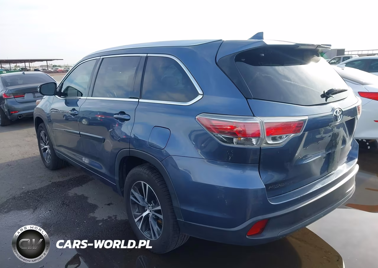 2016 Toyota Highlander Xle V6 VIN:5TDKKRFH3GS122279 - 3