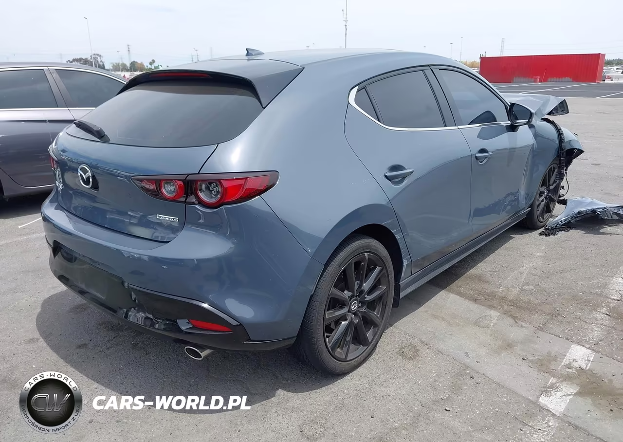 2021 Mazda Mazda3 Premium VIN:JM1BPAML3M1401850 - 4