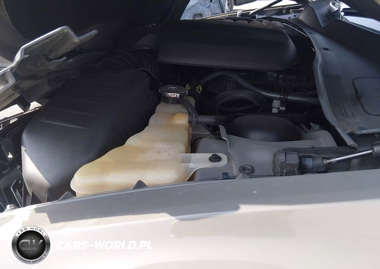 2019 Chrysler 300 300S VIN:2C3CCABG8KH654140 - 10