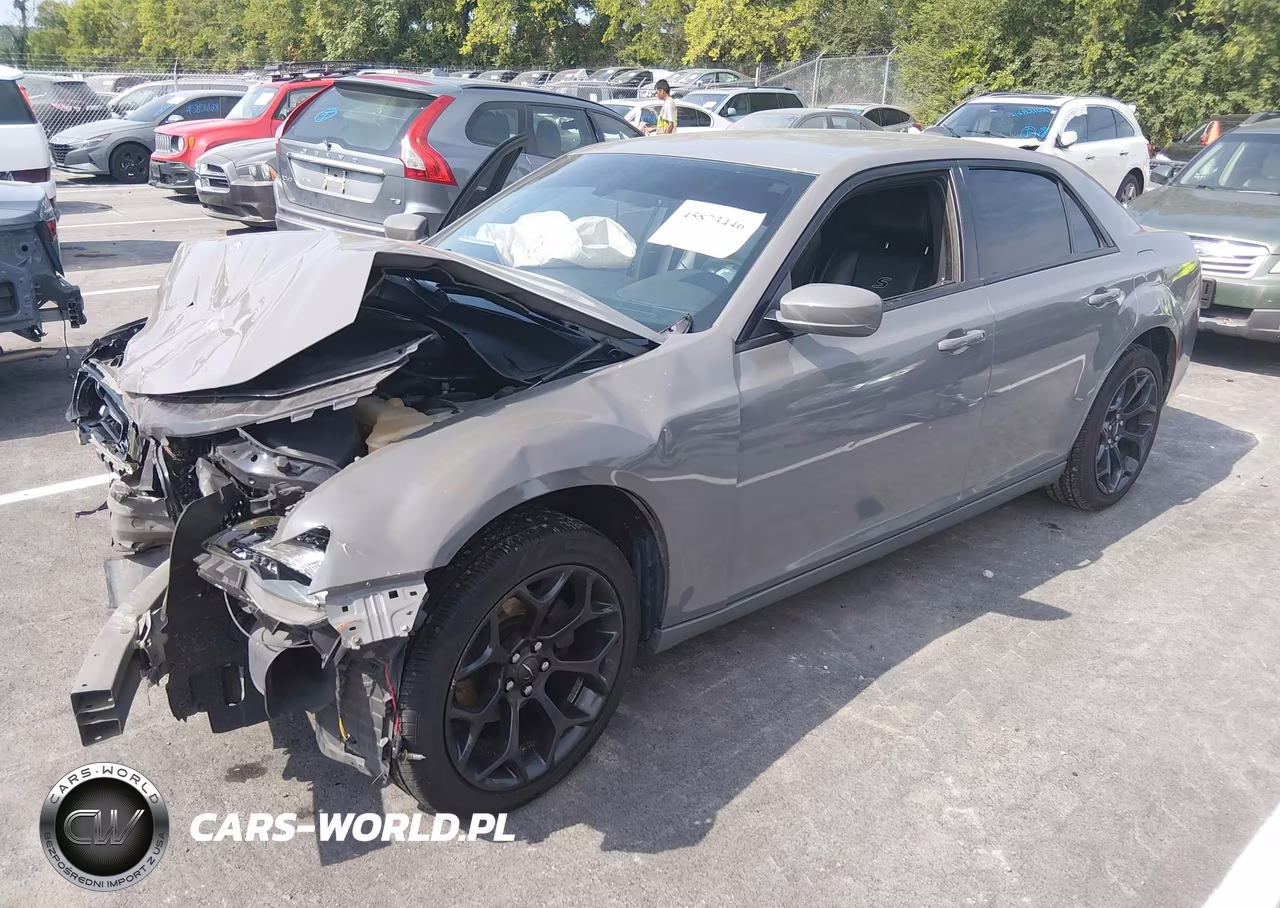 2019 Chrysler 300 300S VIN:2C3CCABG8KH654140 - 2