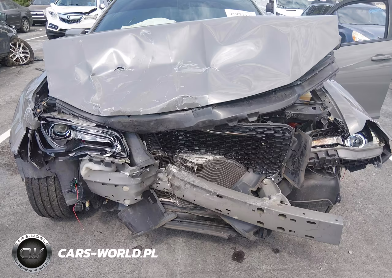 2019 Chrysler 300 300S VIN:2C3CCABG8KH654140 - 6