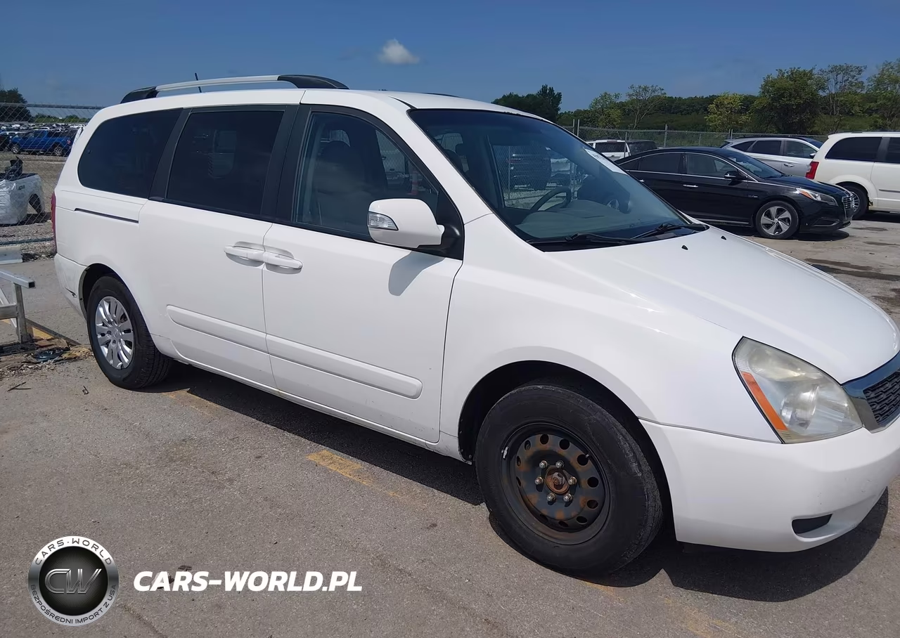 2012 Kia Sedona Lx