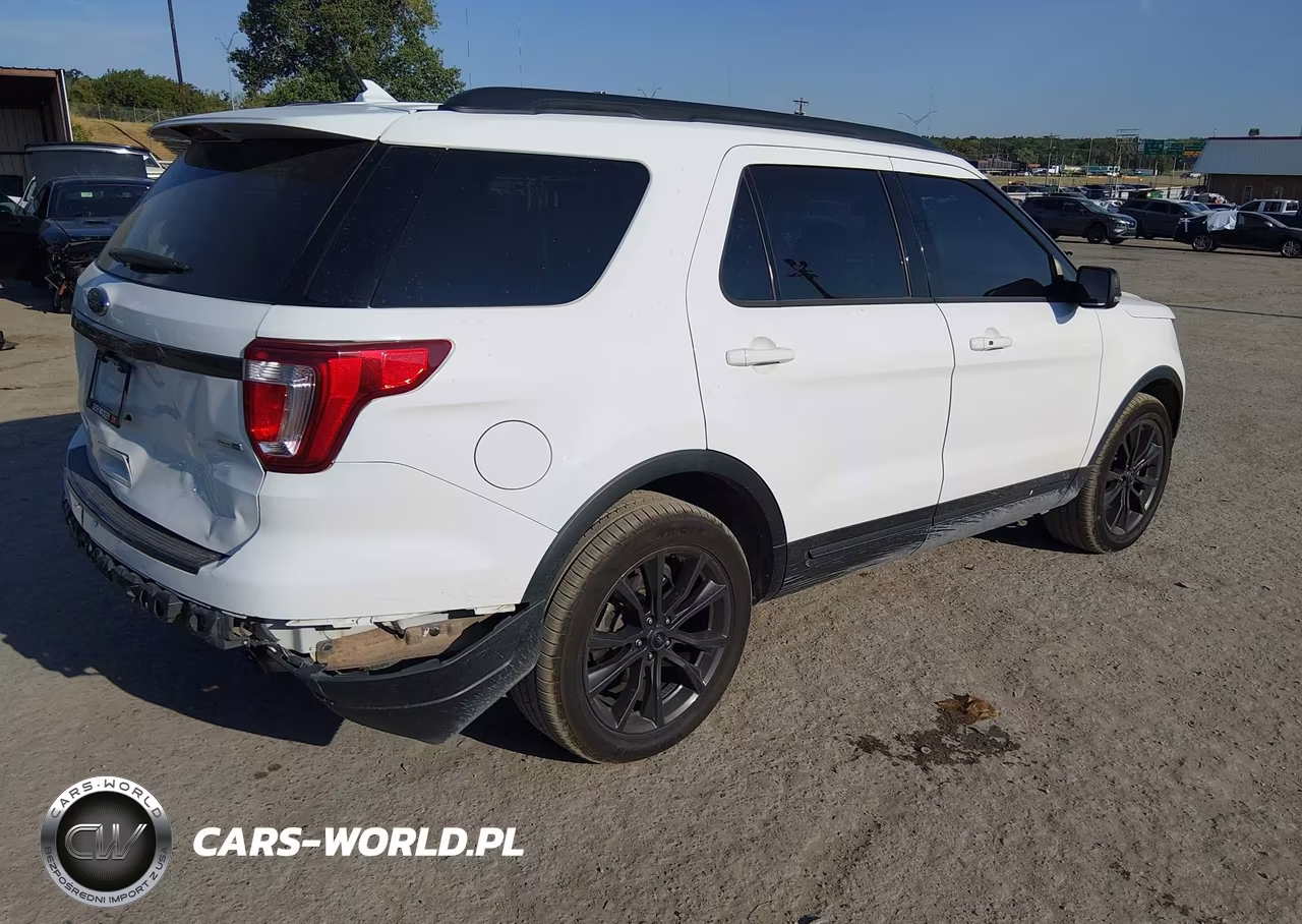 2018 Ford Explorer Xlt VIN:1FM5K8DH3JGA25106 - 4