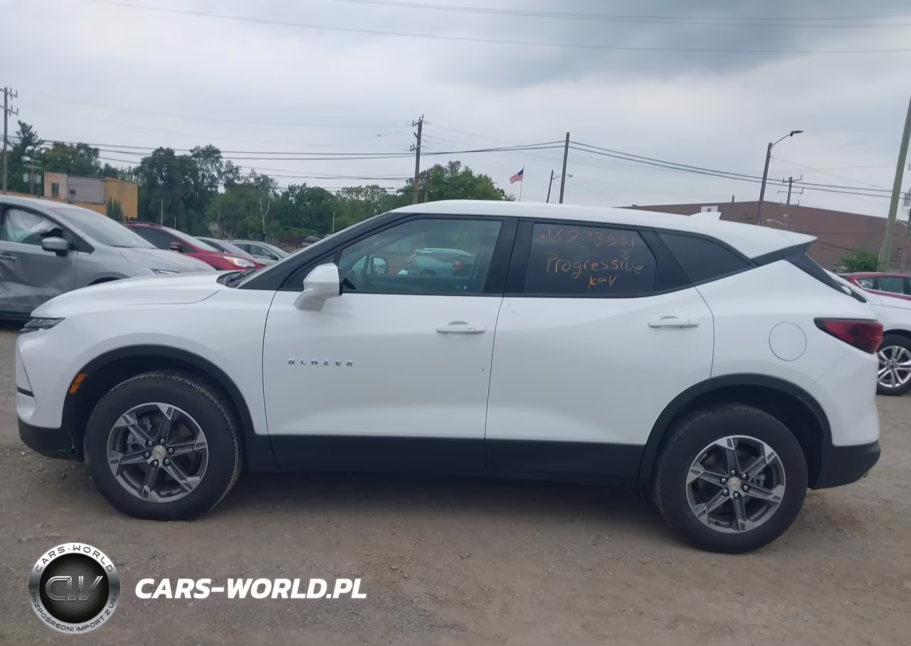 2025 Chevrolet Blazer Fwd 2Lt VIN:3GNKBCR41SS143133 - 14