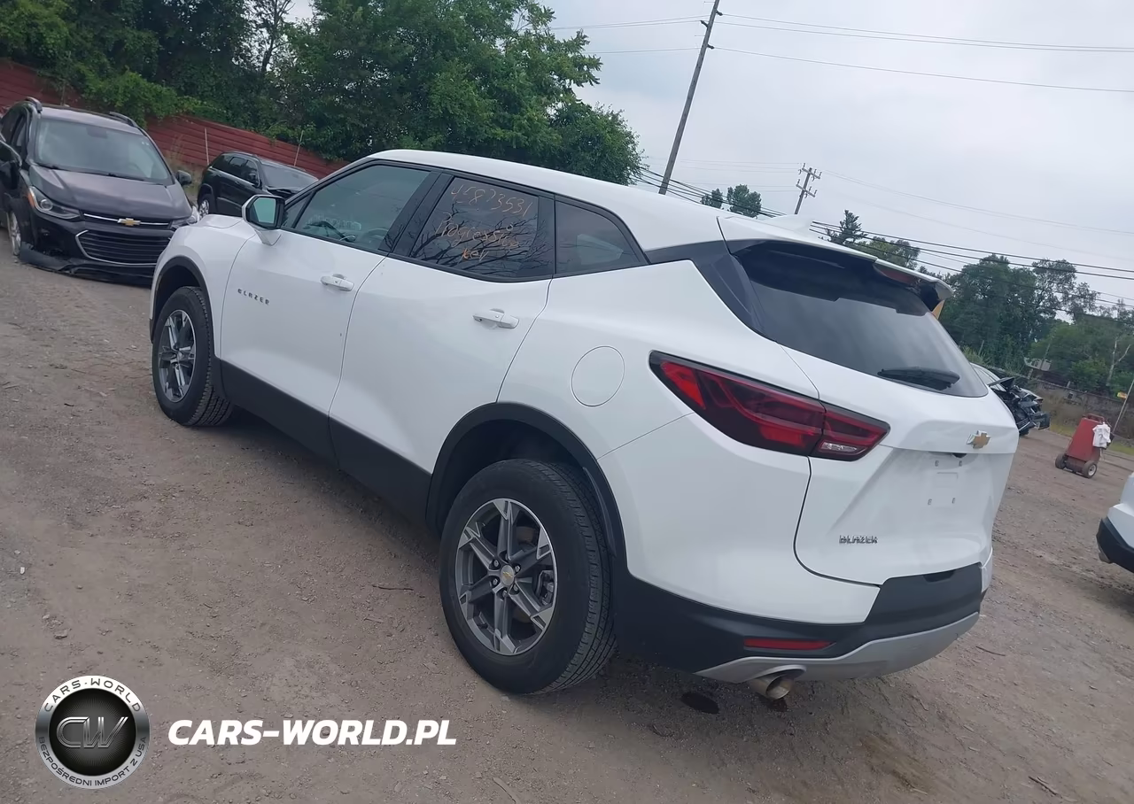 2025 Chevrolet Blazer Fwd 2Lt VIN:3GNKBCR41SS143133 - 3