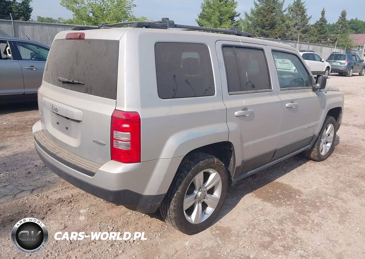 2012 Jeep Patriot Latitude VIN:1C4NJRFB8CD511064 - 4