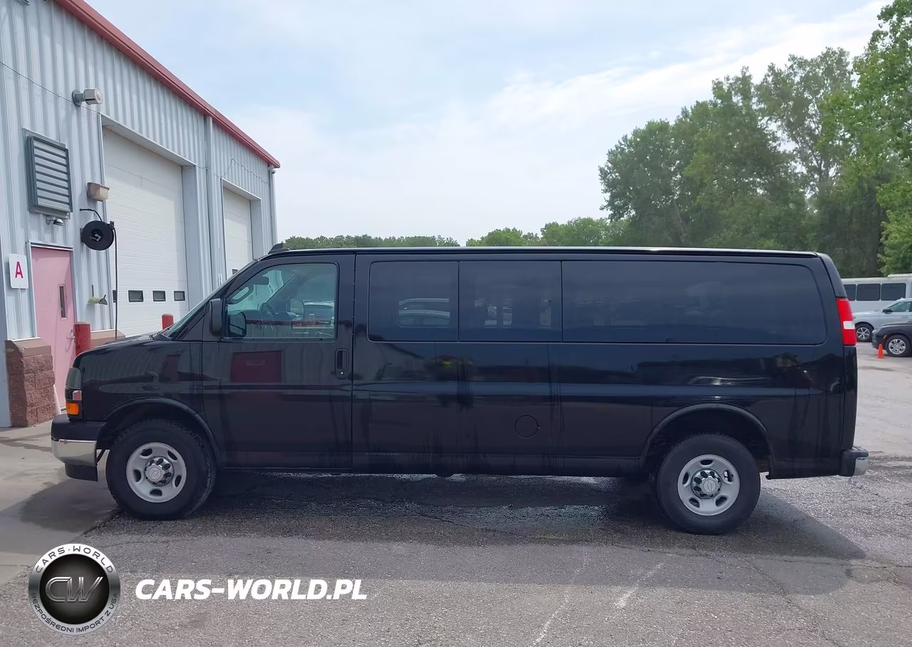 2017 Chevrolet Express 3500 Lt VIN:1GAZGPFG0H1289251 - 19