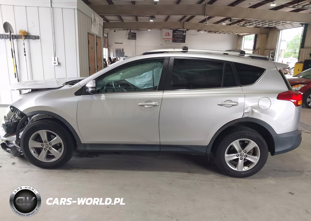 2015 Toyota Rav4 Xle VIN:2T3RFREV1FW379562 - 14