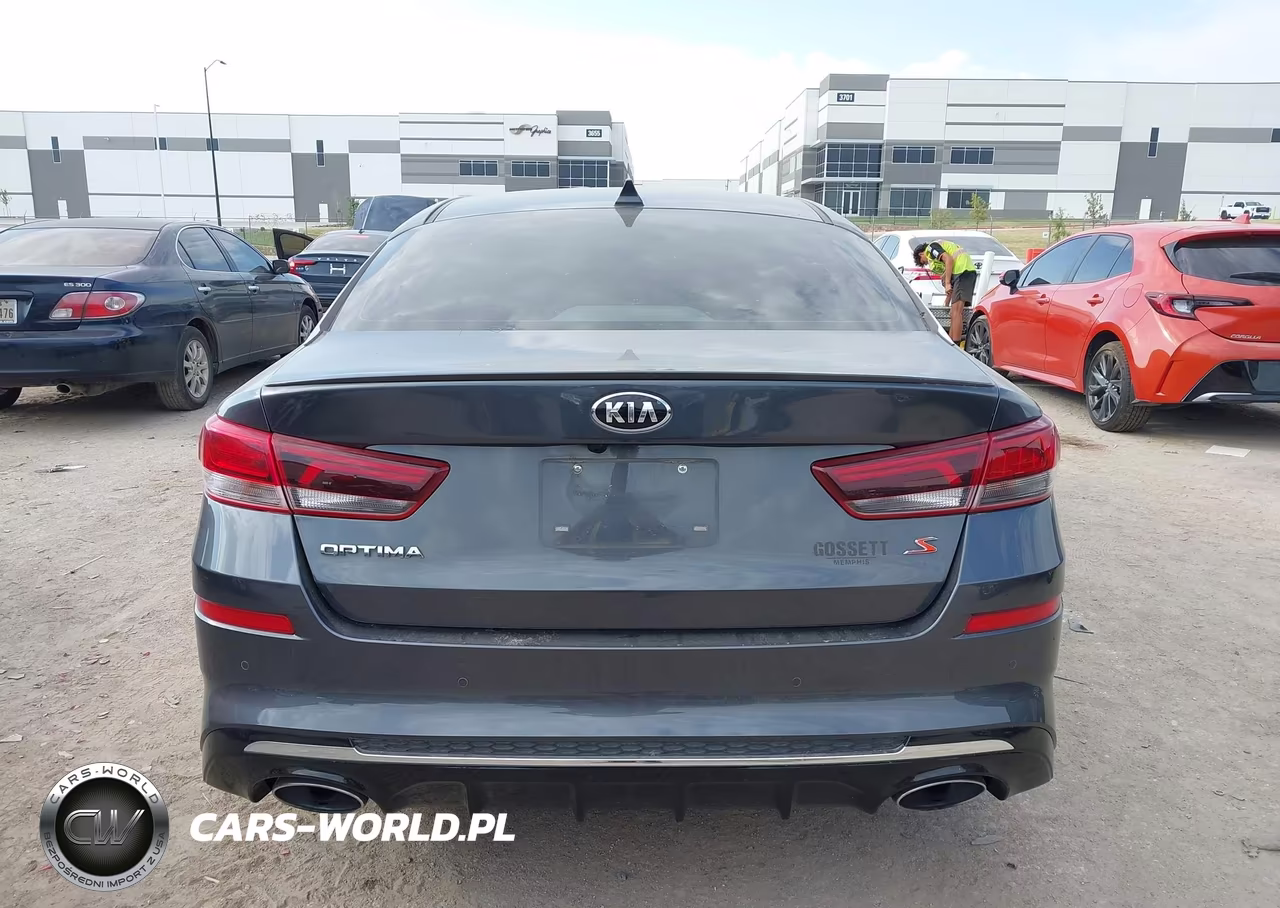 2020 Kia Optima S VIN:5XXGT4L36LG425437 - 15