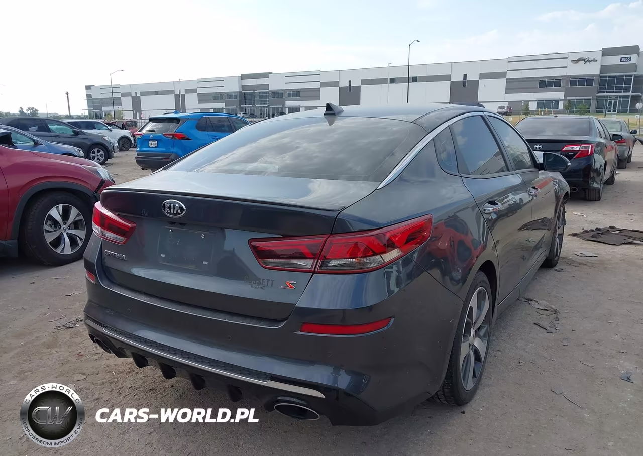 2020 Kia Optima S VIN:5XXGT4L36LG425437 - 4