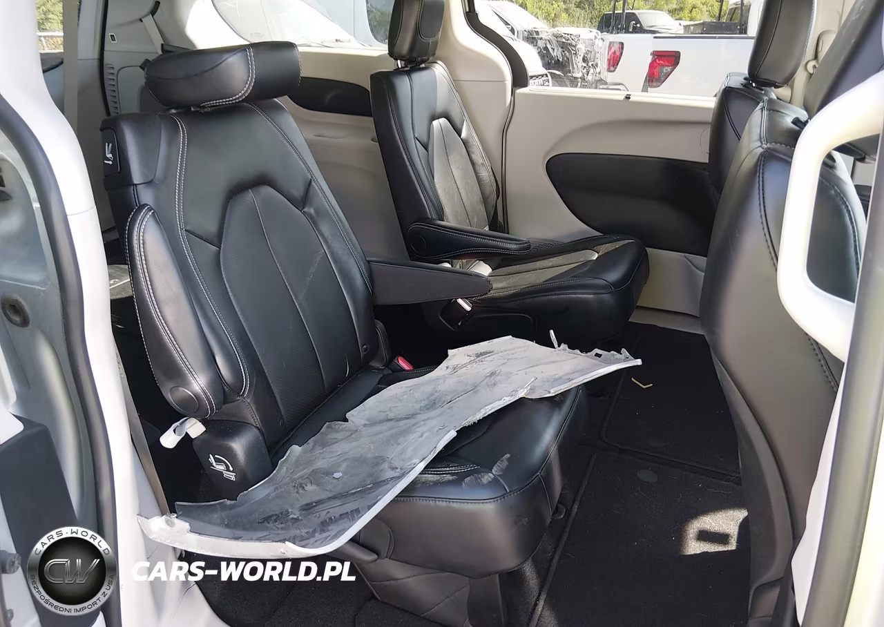 2024 Chrysler Pacifica Touring L VIN:2C4RC1BG5RR123018 - 8